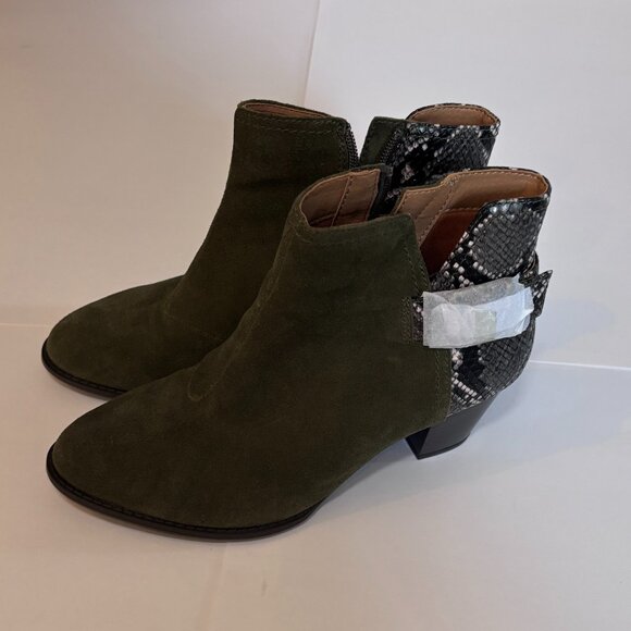 Vionic Naomi Women's Suede Snake-Print Water-Resistant Boots 7.5 Wide NWO Box - Picture 4 of 6